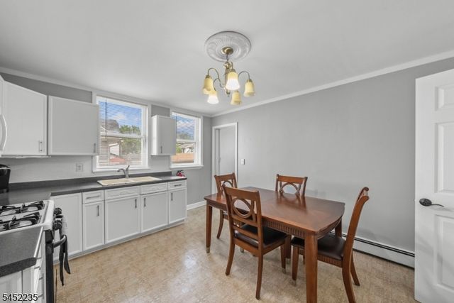 73 Berkeley Ave, Bloomfield Twp., NJ 07003