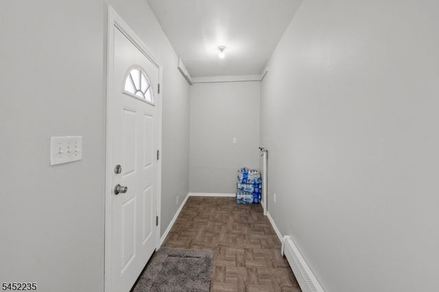 73 Berkeley Ave, Bloomfield Twp., NJ 07003
