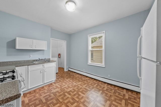 73 Berkeley Ave, Bloomfield Twp., NJ 07003