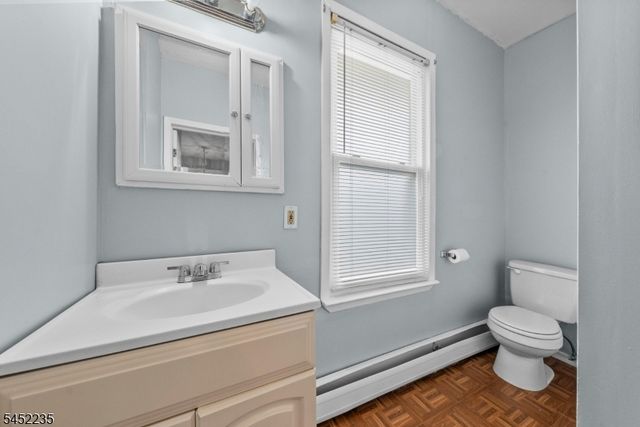 73 Berkeley Ave, Bloomfield Twp., NJ 07003