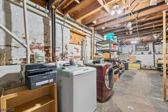 73 Berkeley Ave, Bloomfield Twp., NJ 07003