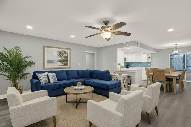 337 REX PLACE A, Madeira Beach, FL 33708