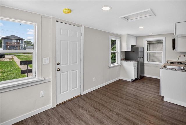 618 North Street, Madison, WI 53704