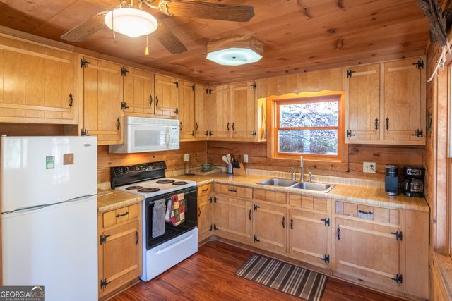 85 Squirrel Hollow Drive, Sautee Nacoochee, GA 30571