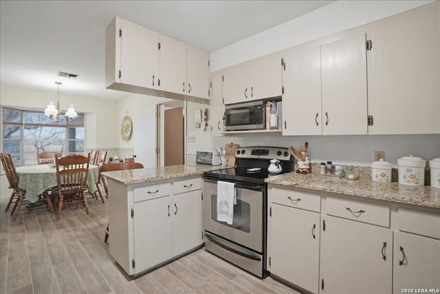 1309 Burleson St., George West, TX 78022