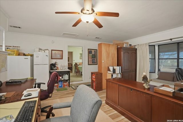 1309 Burleson St., George West, TX 78022