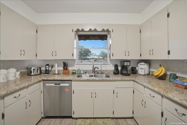 1309 Burleson St., George West, TX 78022