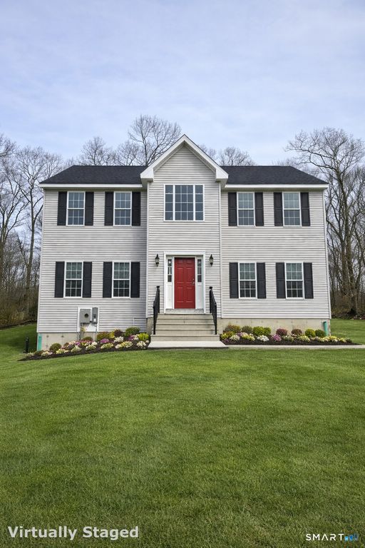 9 Charles Road, Oxford, CT 06478