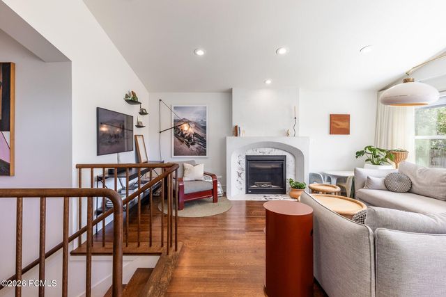 1658 E Harrison Avenue, Salt Lake City, UT 84105