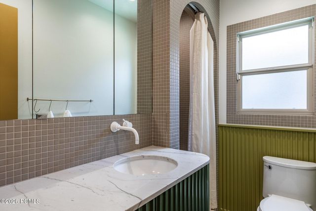 1658 E Harrison Avenue, Salt Lake City, UT 84105
