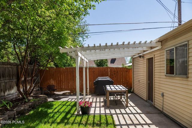 1658 E Harrison Avenue, Salt Lake City, UT 84105