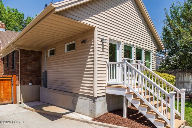 1658 E Harrison Avenue, Salt Lake City, UT 84105