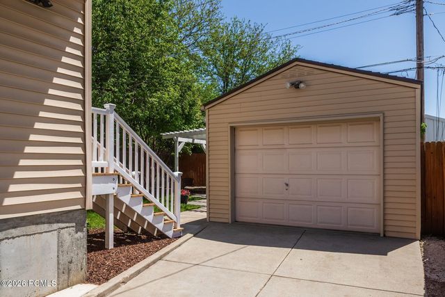1658 E Harrison Avenue, Salt Lake City, UT 84105