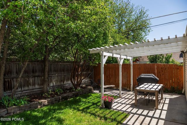 1658 E Harrison Avenue, Salt Lake City, UT 84105