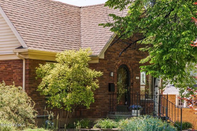1658 E Harrison Avenue, Salt Lake City, UT 84105