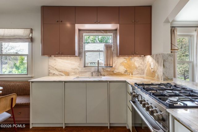 1658 E Harrison Avenue, Salt Lake City, UT 84105