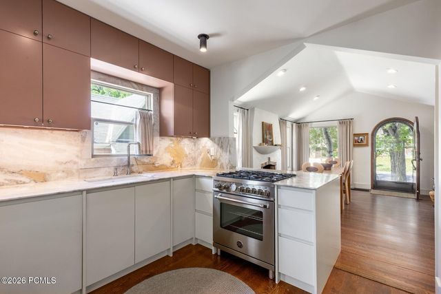 1658 E Harrison Avenue, Salt Lake City, UT 84105