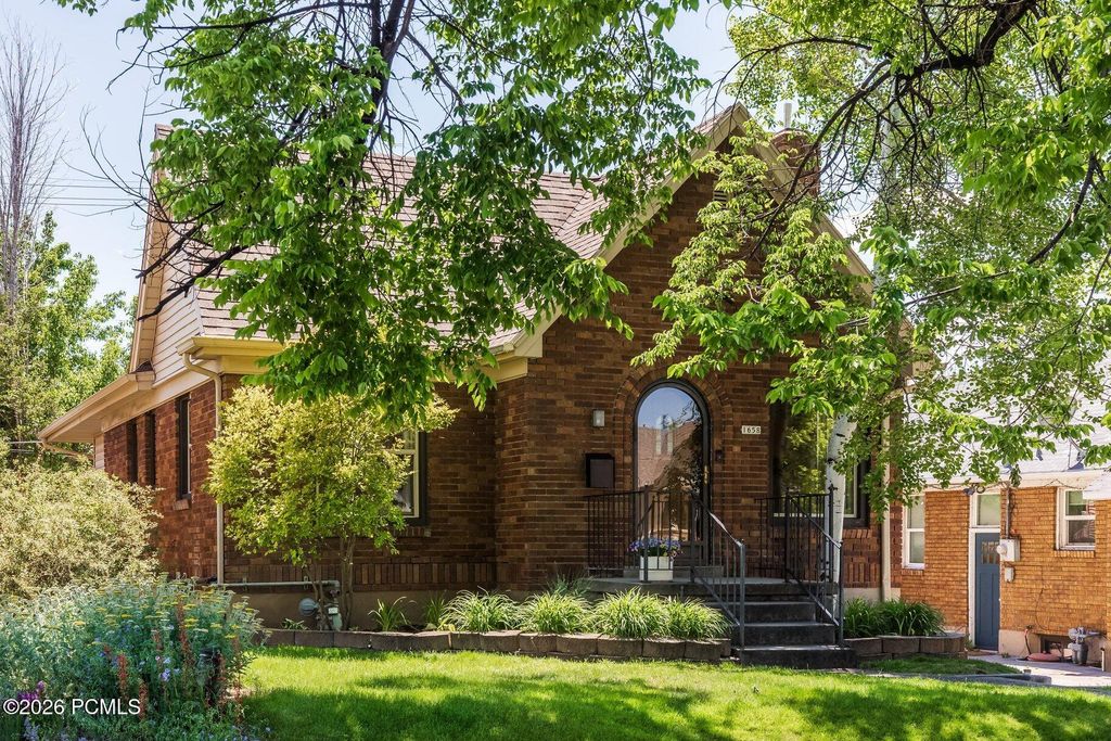 1658 E Harrison Avenue, Salt Lake City, UT 84105