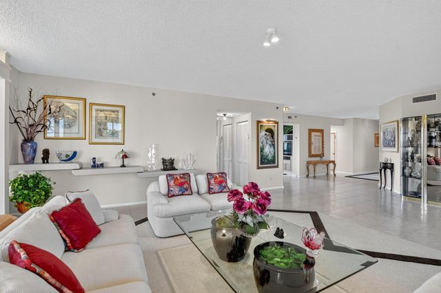 7351 Promenade Drive F-502, Boca Raton, FL 33433