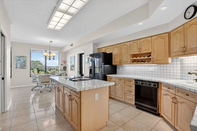 7351 Promenade Drive F-502, Boca Raton, FL 33433
