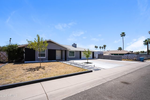 9641 N 41ST Drive, Phoenix, AZ 85051