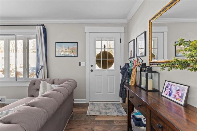 23 Duval Street, South Burlington, VT 05403