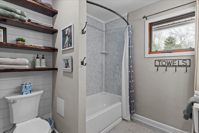 23 Duval Street, South Burlington, VT 05403