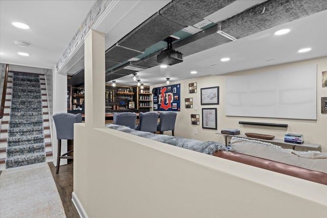 23 Duval Street, South Burlington, VT 05403