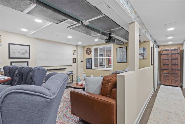 23 Duval Street, South Burlington, VT 05403