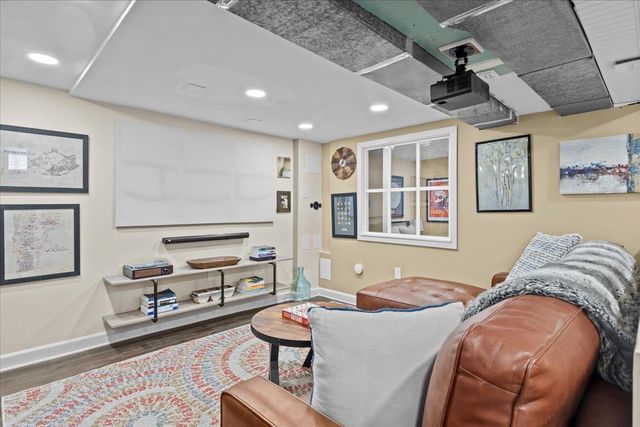 23 Duval Street, South Burlington, VT 05403