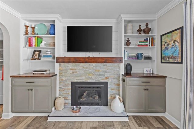 23 Duval Street, South Burlington, VT 05403