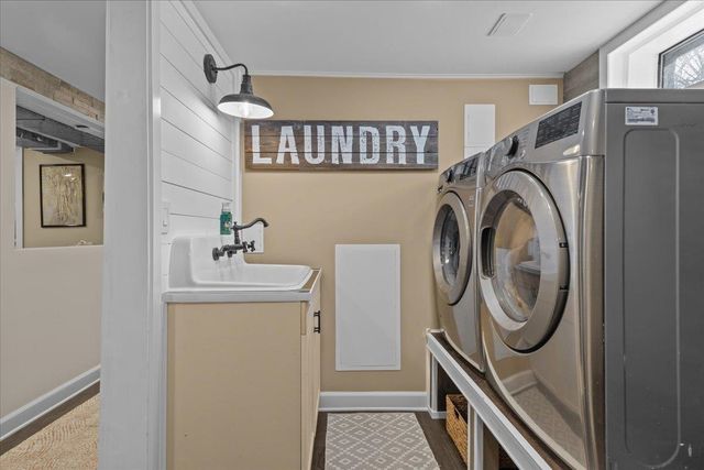 23 Duval Street, South Burlington, VT 05403