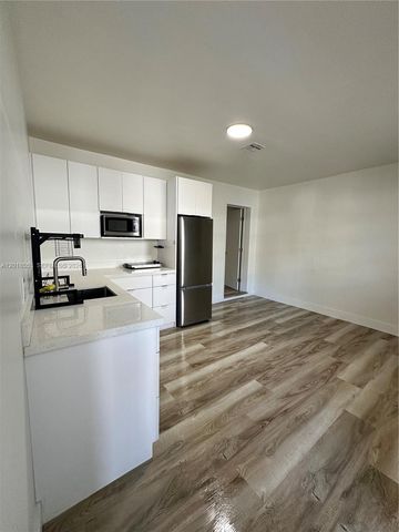 111 SW 31st Ct, Miami, FL 33135