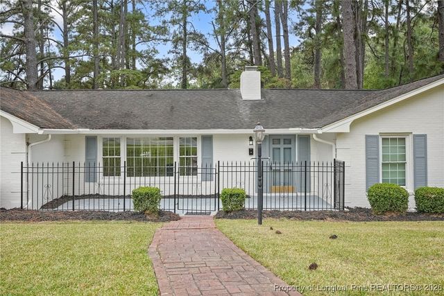 2515 Mirror Lake Drive, Fayetteville, NC 28303