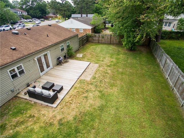 3340 Lakecrest RD, Virginia Beach, VA 23452