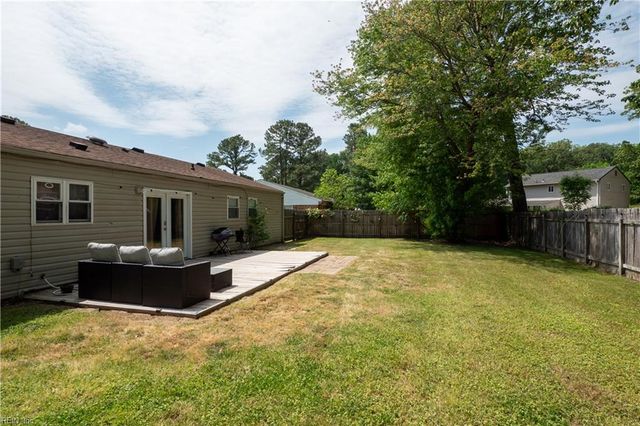 3340 Lakecrest RD, Virginia Beach, VA 23452