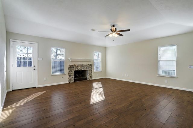 18319 Austin Oak Lane, Richmond, TX 77407