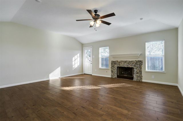 18319 Austin Oak Lane, Richmond, TX 77407