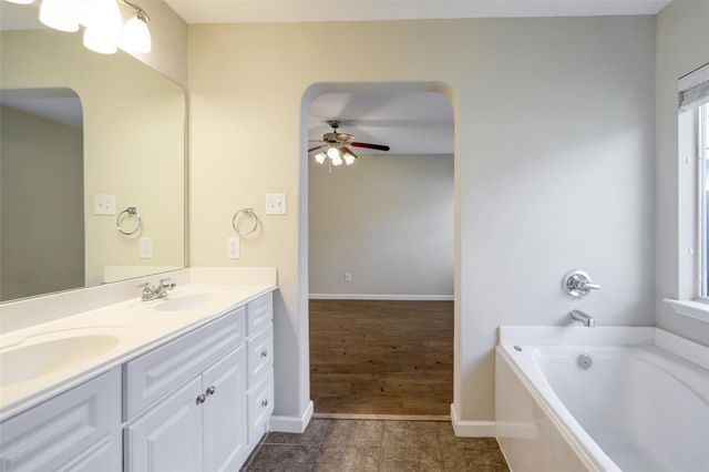 18319 Austin Oak Lane, Richmond, TX 77407