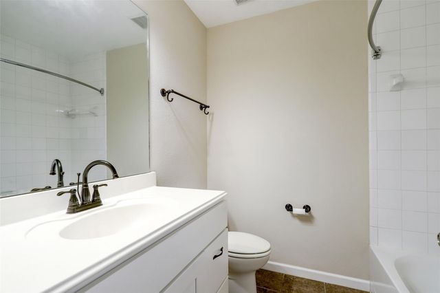 18319 Austin Oak Lane, Richmond, TX 77407