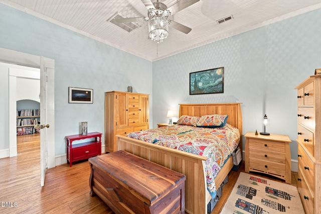 306 N Ninth Street, Mebane, NC 27302