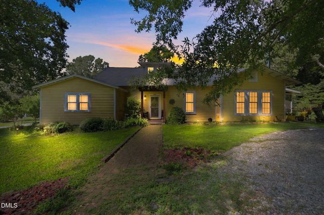 306 N Ninth Street, Mebane, NC 27302