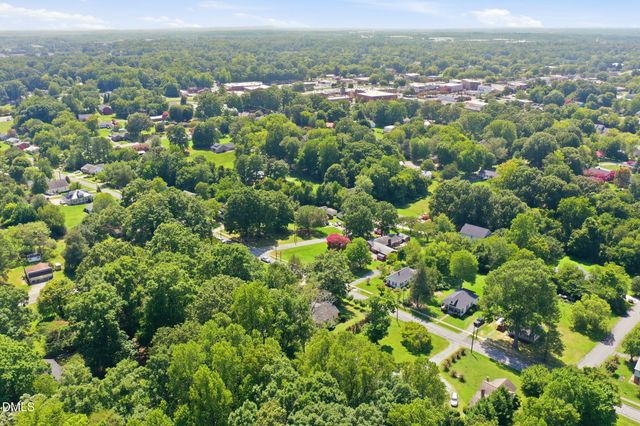306 N Ninth Street, Mebane, NC 27302