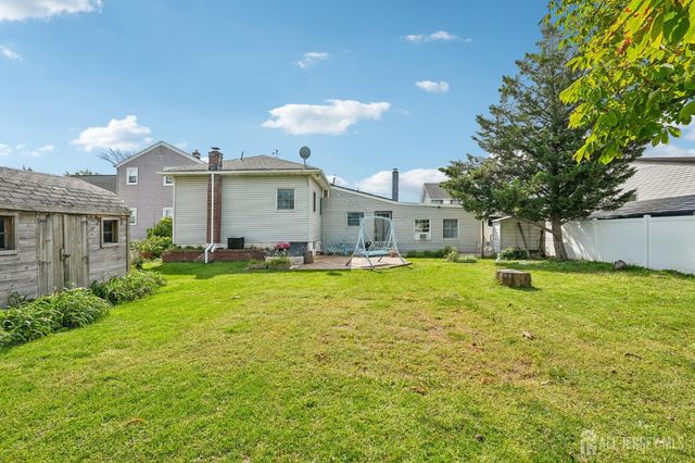 933 McCandless Place, Linden, NJ 07036