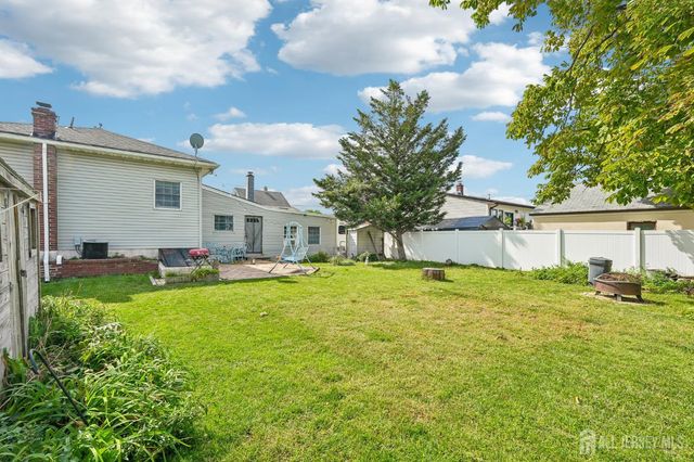 933 McCandless Place, Linden, NJ 07036