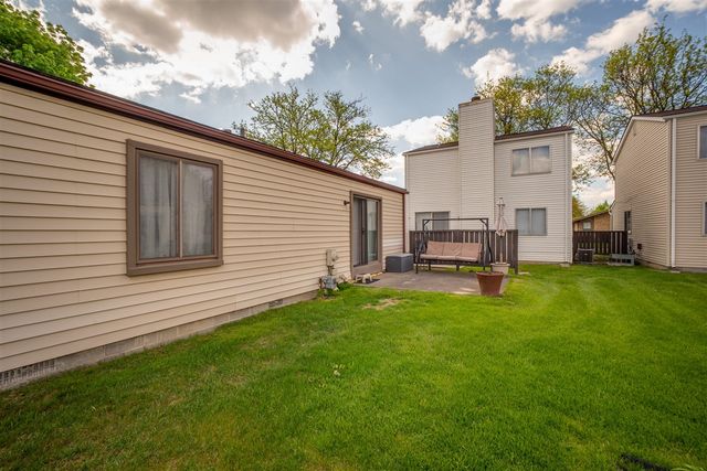 2887 Roundtree Drive, Troy, MI 48083
