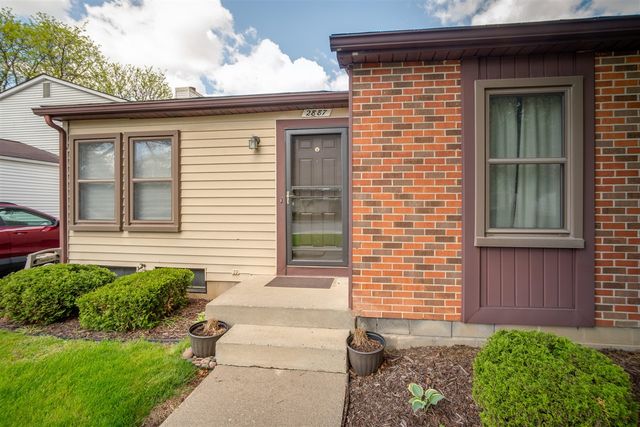 2887 Roundtree Drive, Troy, MI 48083