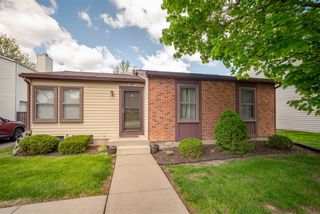 2887 Roundtree Drive, Troy, MI 48083
