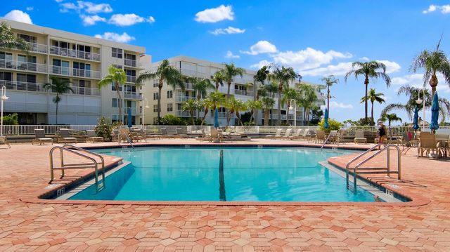 6021 BAHIA DEL MAR CIRCLE 234, St Petersburg, FL 33715