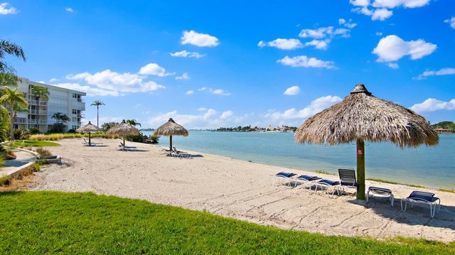 6021 BAHIA DEL MAR CIRCLE 234, St Petersburg, FL 33715